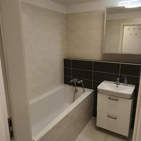 Apartmán Citypark Apartment, Free Parking & Ac