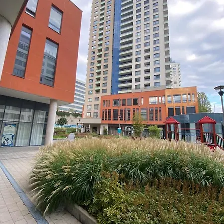 Citypark Apartment, Free Parking & Ac * ברטיסלאבה