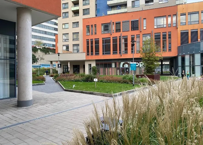 Citypark Apartment, Free Parking & Ac Apartman