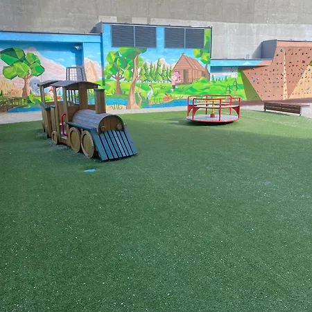 Citypark Apartment, Free Parking & Ac